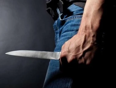Δολοφόνησε με μαχαιριές αστυνομικό στη νότια Γαλλία επειδή του πήρε τον σκύλο του